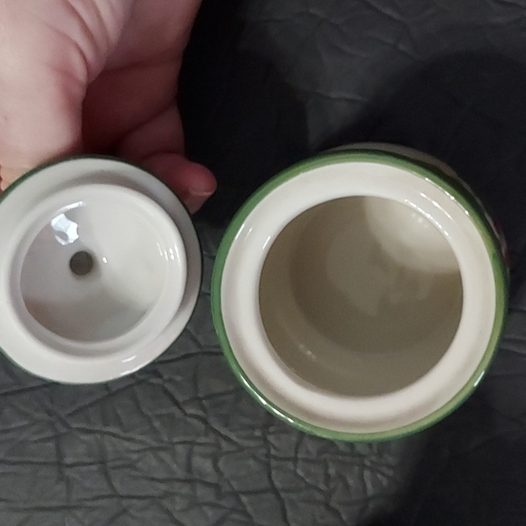 Temptations by Tara Sugar w/Lid &Creamer Red/Green Holly Design - Picture 5 of 8